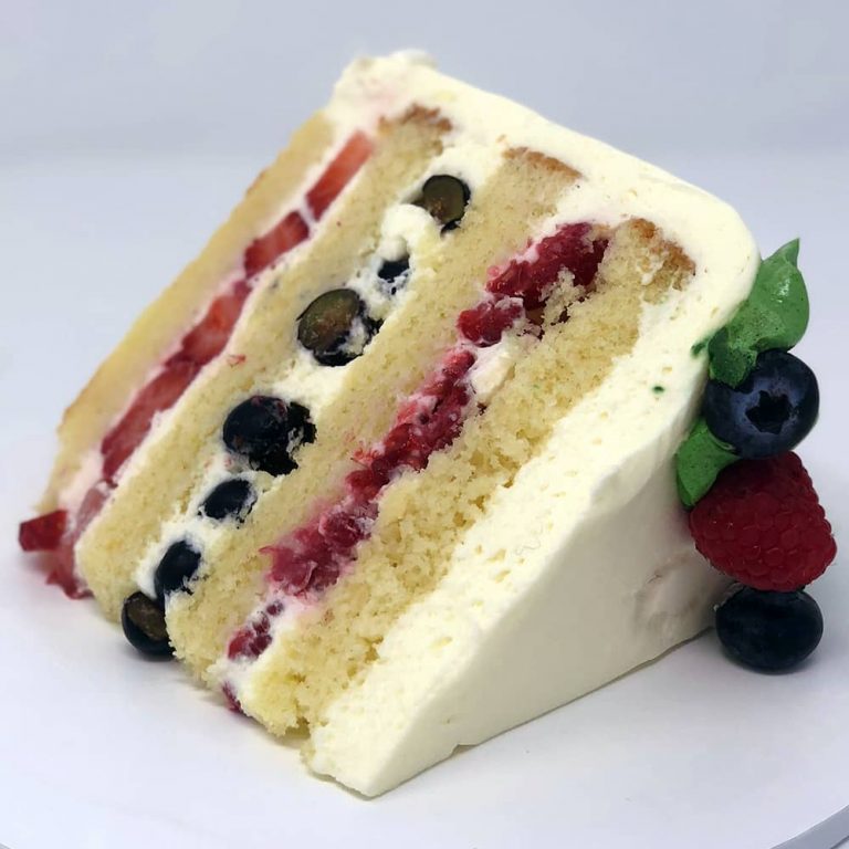 Berries & Cream Lido Bakery