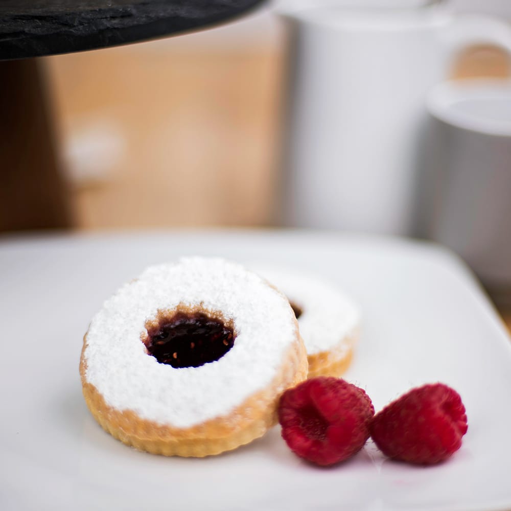 Linzer Cookies